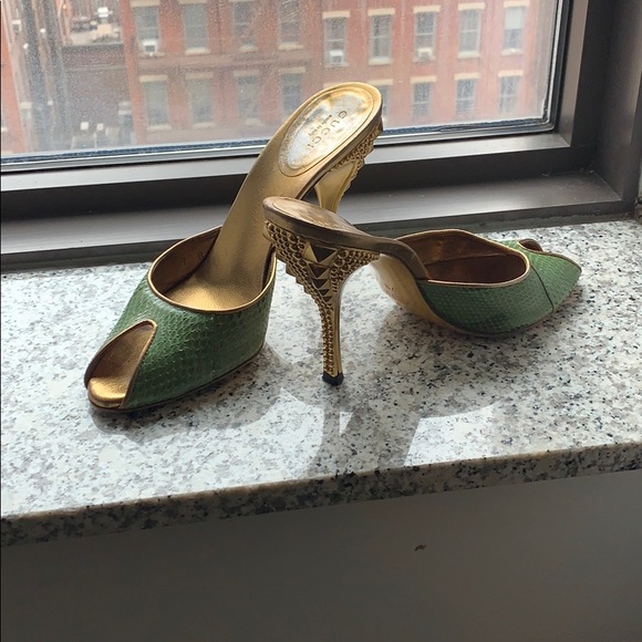 gucci open toe mules